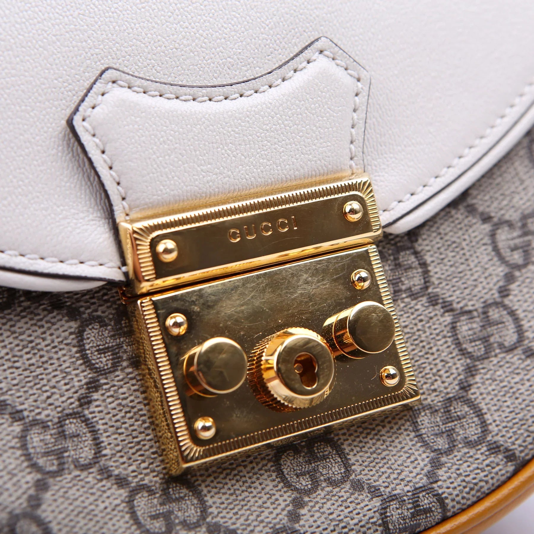 GUCCI GG Supreme Monogram Padlock Shoulder Bag – Mystic White