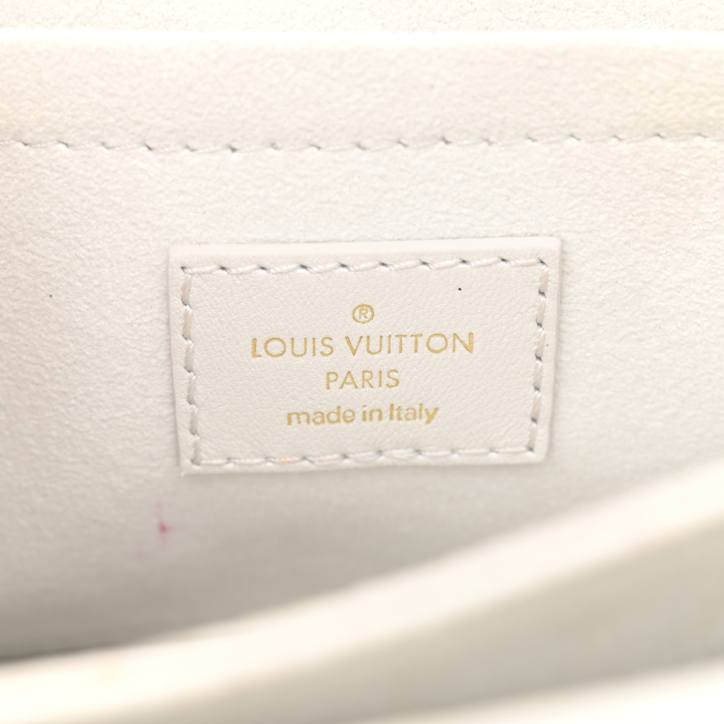 Louis Vuitton New Wave Chain Bag MM - Ivory White