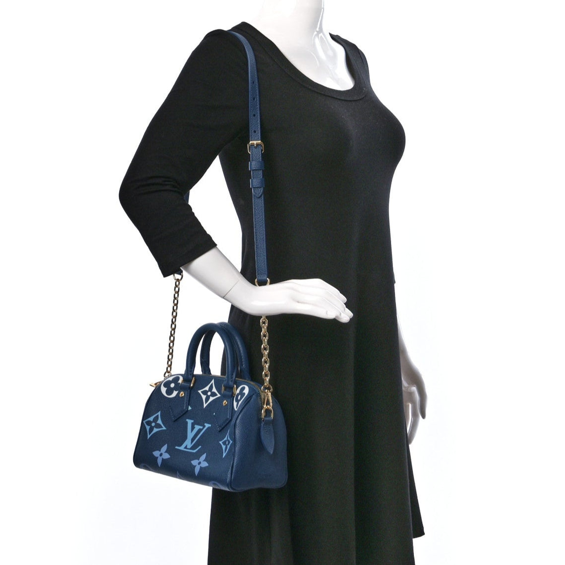 Louis Vuitton Giant Speedy Bandouliere 20 Handbag - Blue