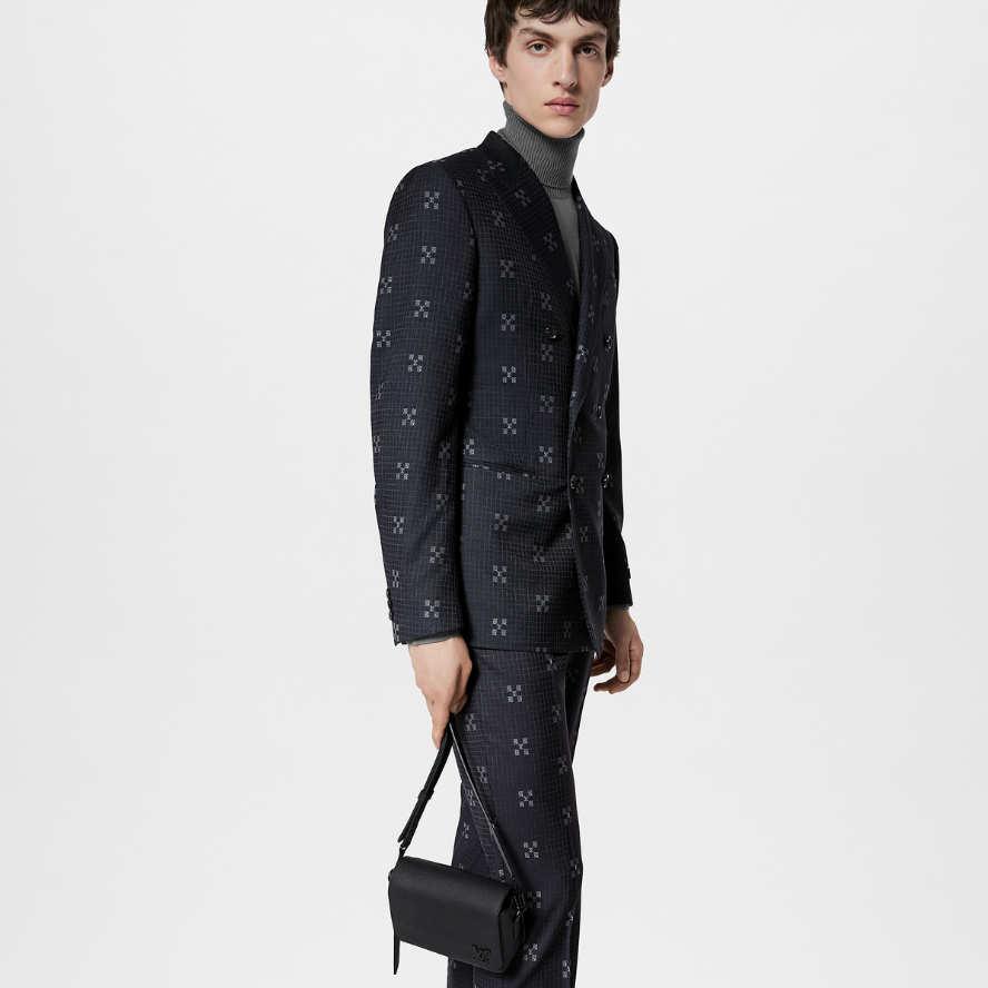 Louis Vuitton Fastline Wearable Wallet - Black