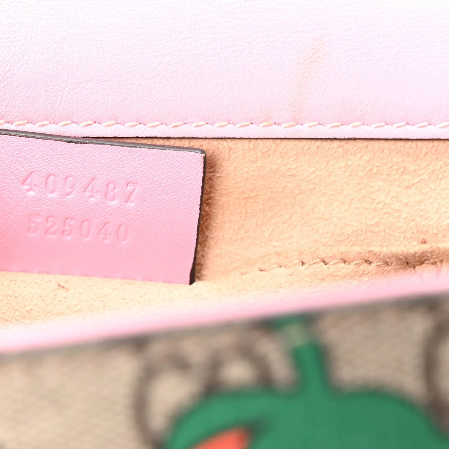 Gucci Padlock Strawberry Small Shoulder Bag – Beige