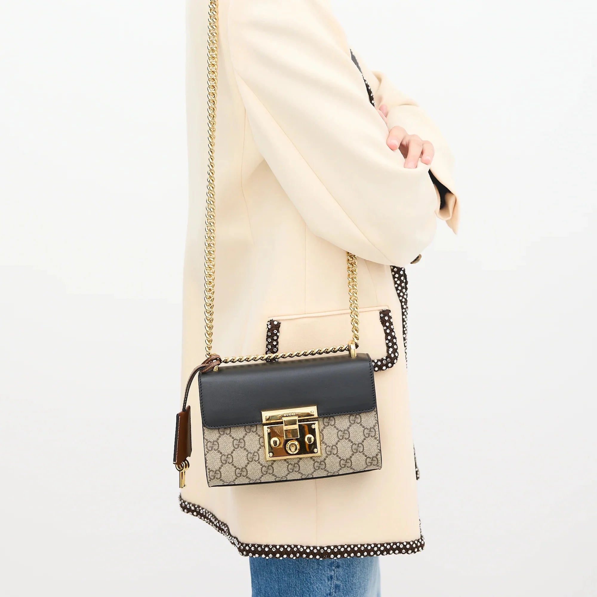 Gucci GG Padlock Crossbody Shoulder Bag – Black