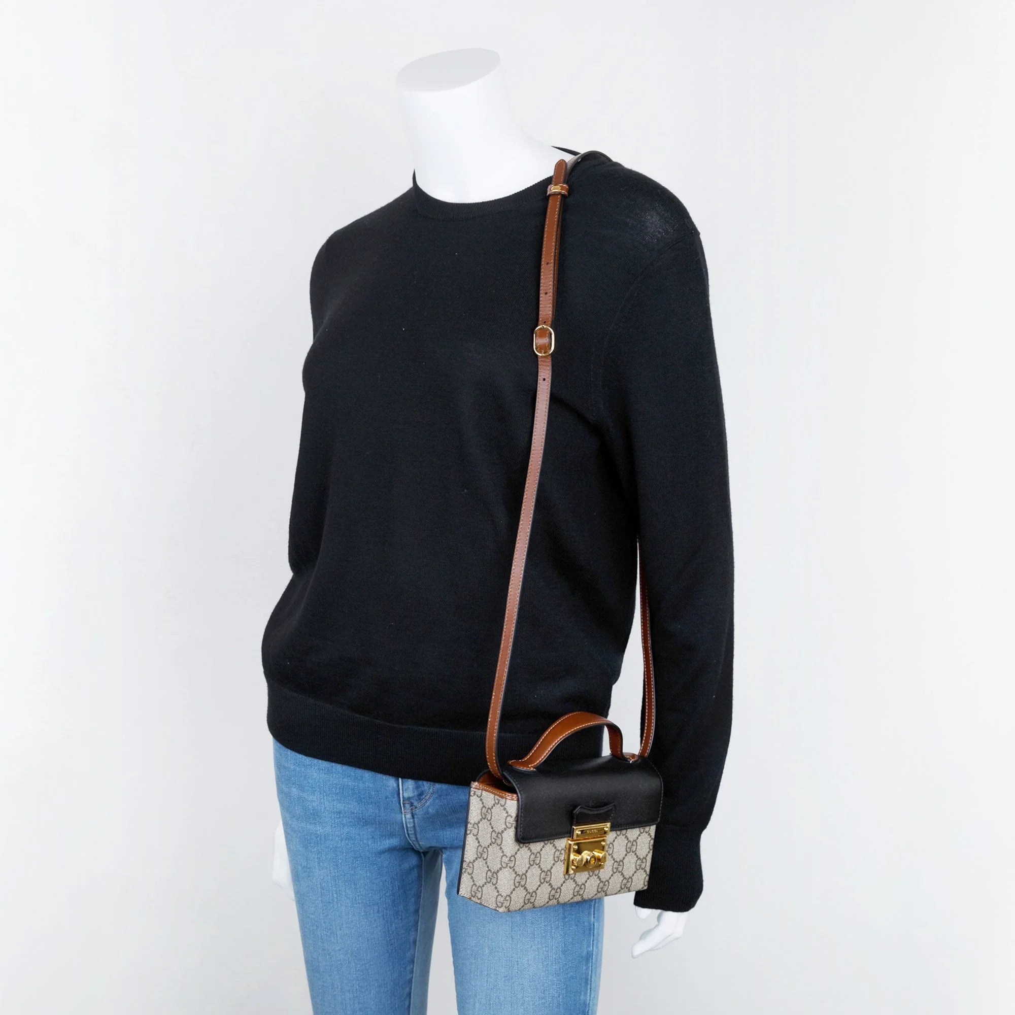 Gucci GG Supreme Padlock Bag – Beige
