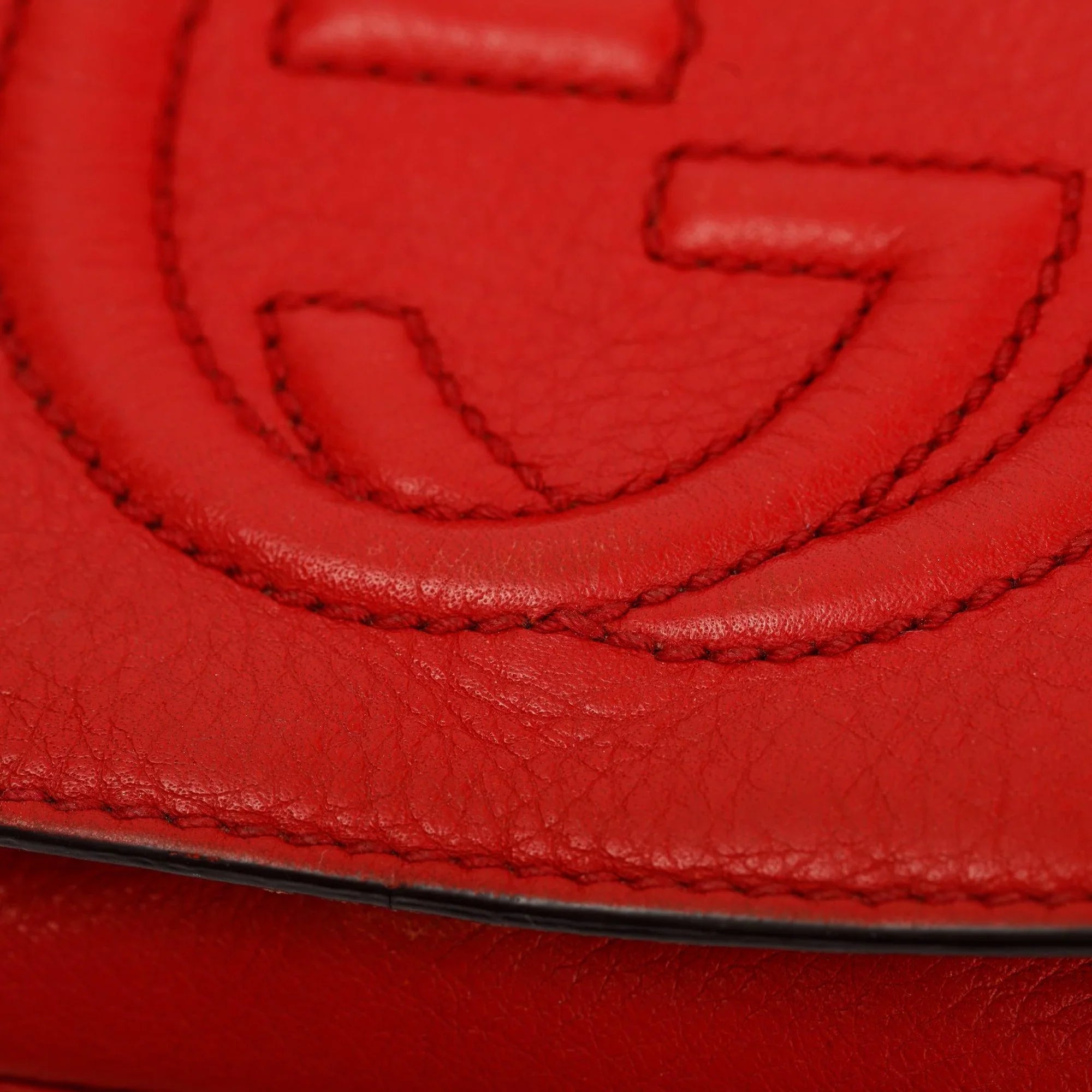 Gucci Soho Leather Flap Chain Shoulder Bag – Red