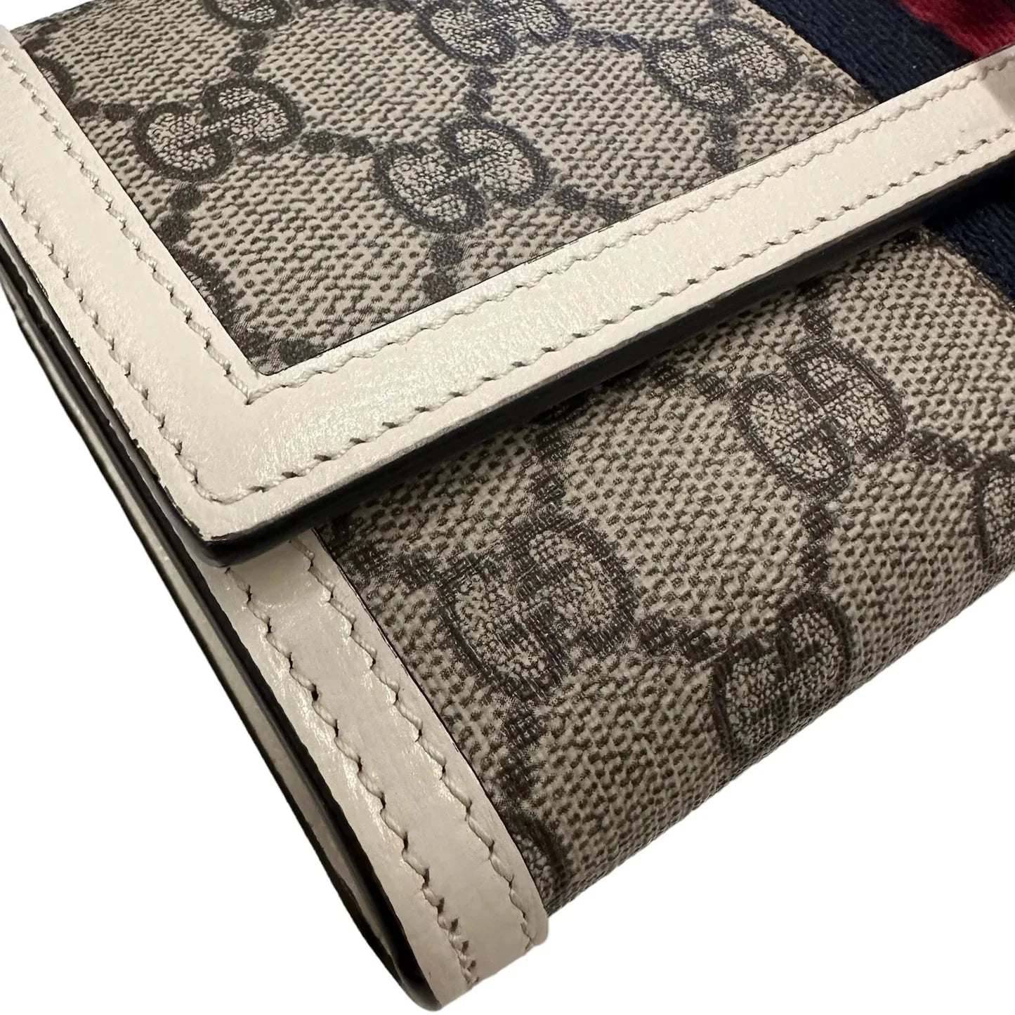 Gucci GG Supreme Jackie 1961 Chain Wallet – Beige