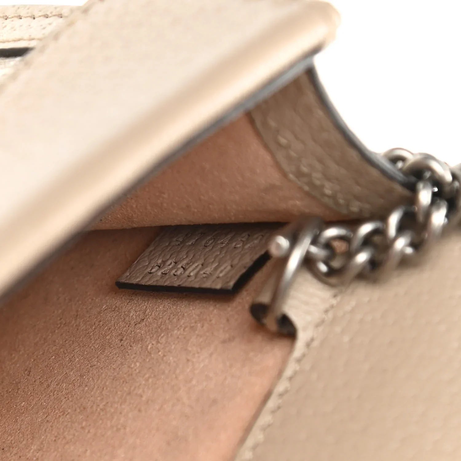Gucci Canvas Dionysus Shoulder Bag – Beige