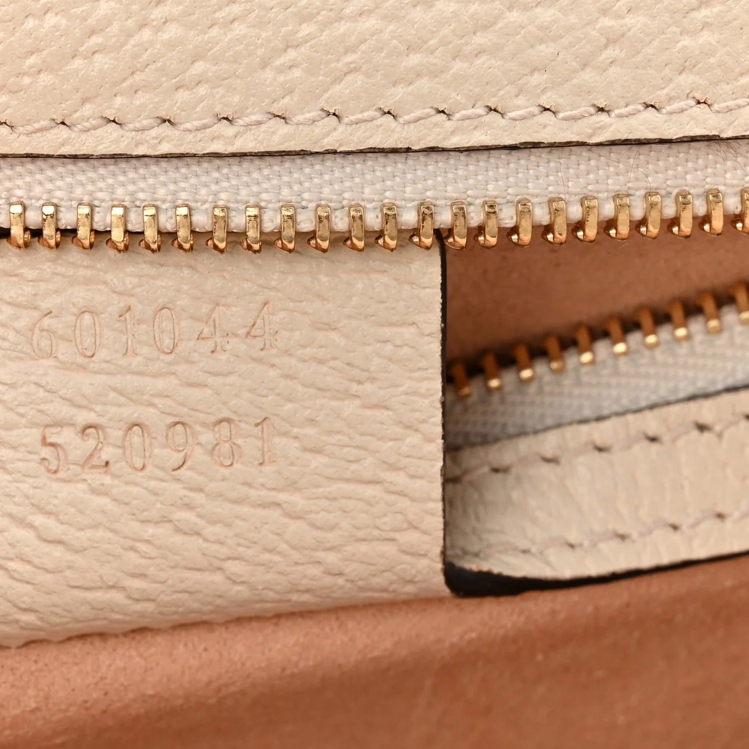 Gucci Textured Calfskin Small Ophidia Flap Bag – Mystic White