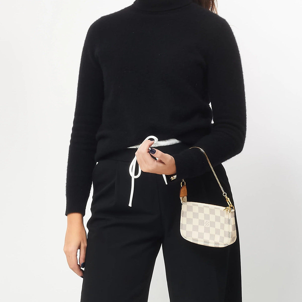 Louis Vuitton Damier Azur Mini Pochette Accessoires Chain Bag – White