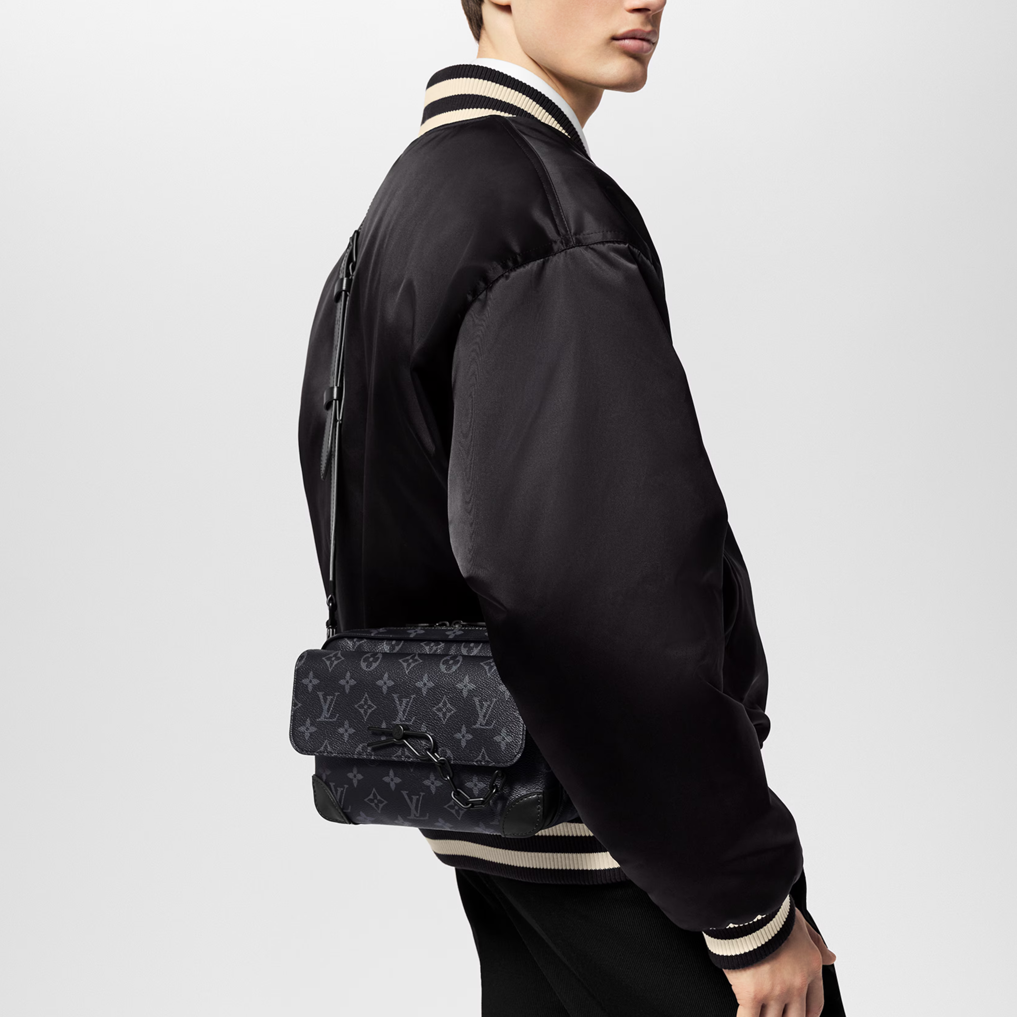 Louis Vuitton Steamer Messenger Wearable Wallet - Black Monogram Eclipse