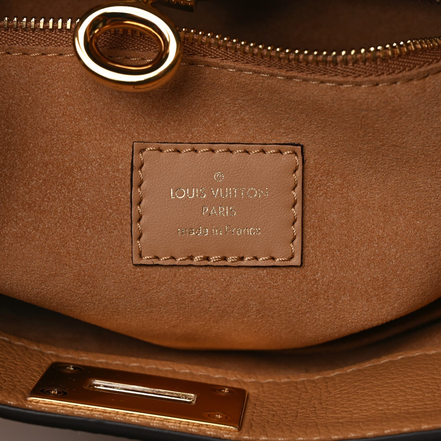 Louis Vuitton On My Side PM Shoulder Bag - Arizona Brown