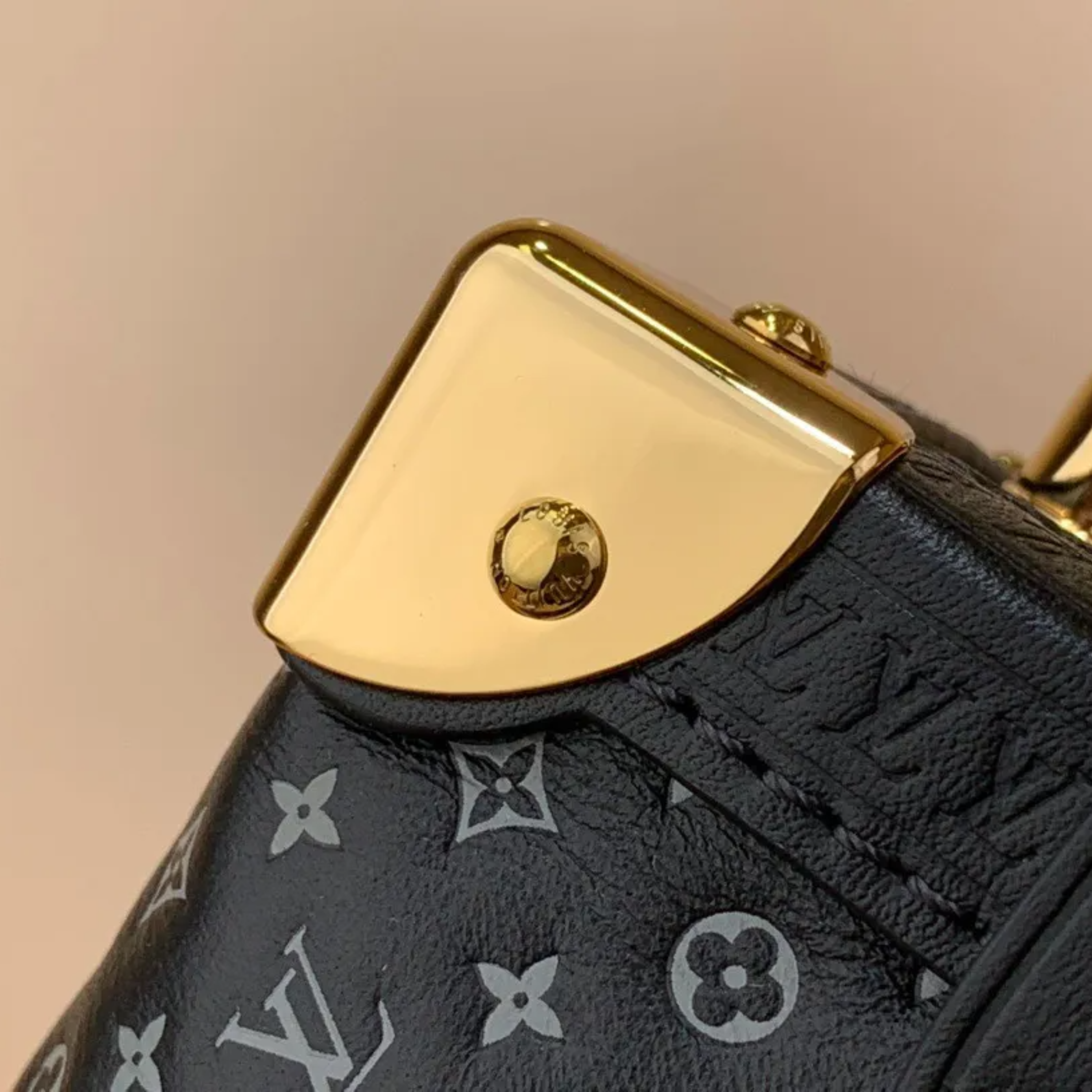 Louis Vuitton Side Trunk MM Handbag - Black