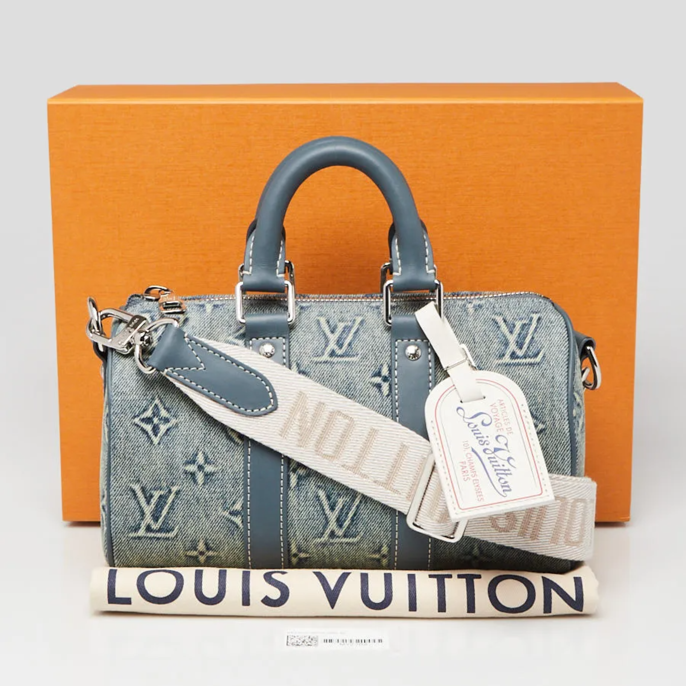 Louis Vuitton Keepall Bandoulière 25 Washed Denim Duffle Bag - Blue