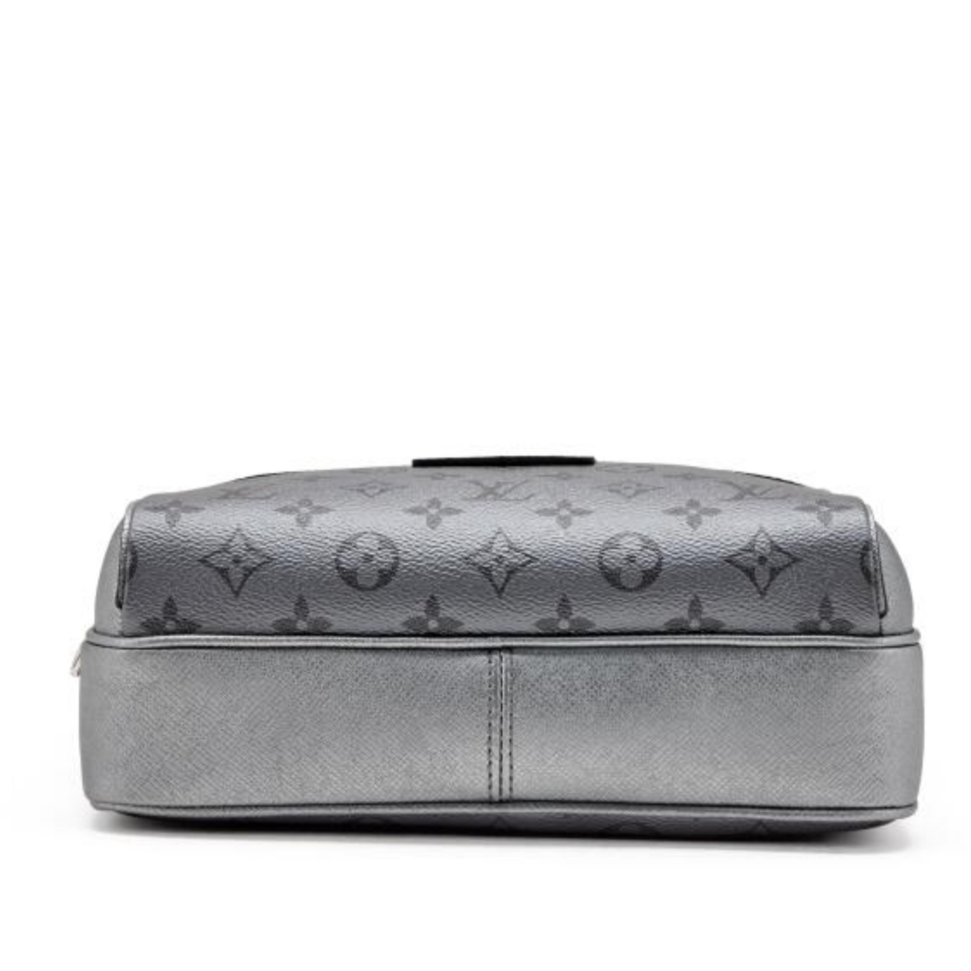 Louis Vuitton Taigarama Outdoor Messenger Shoulder Bag - Silver