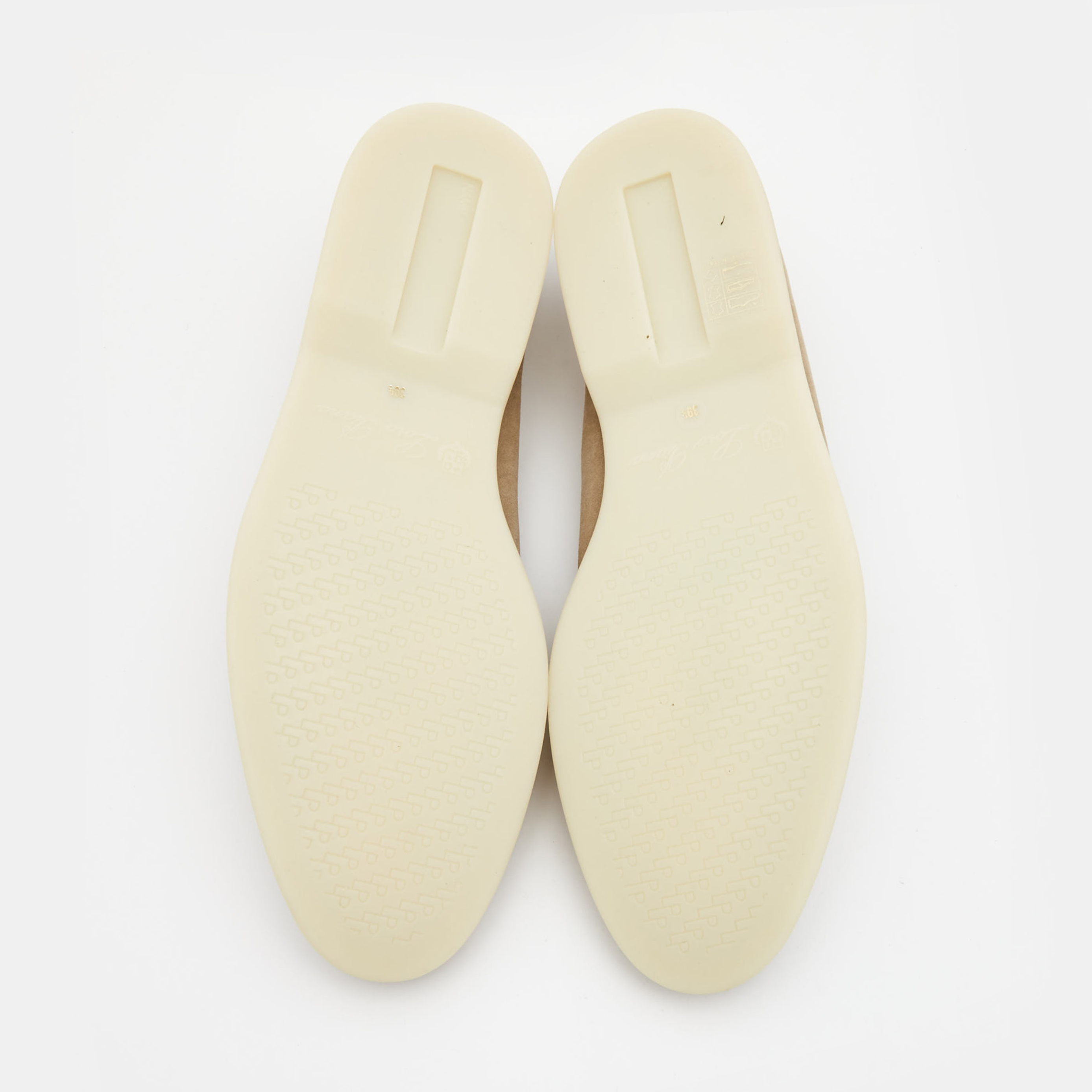 Loro Piana Summer Charms Walk Deerskin Loafers - Beige (119)