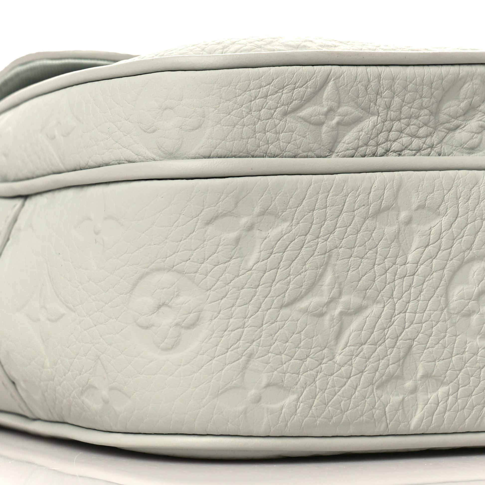 Louis Vuitton S Lock Messenger Shoulder Bag - Mineral Gray