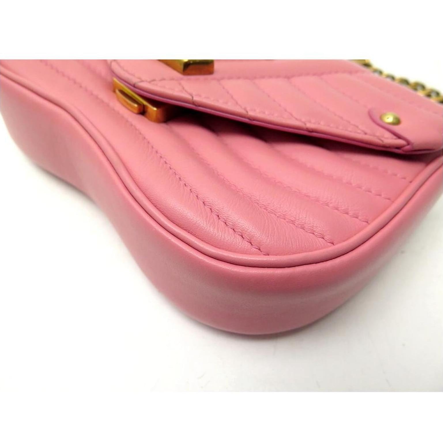 Louis Vuitton New Wave Chain Bandouliere Crossbody Bag - Pink