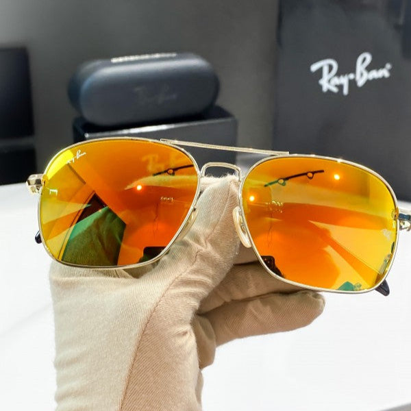 Ray Ban Caravan RB3136 112/69 Square Gold Frame Sunglasses