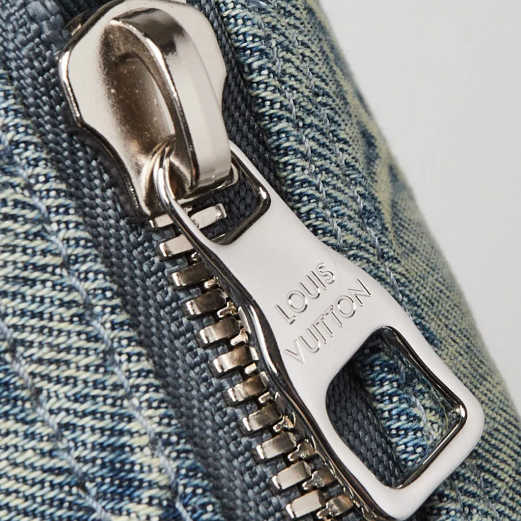 Louis Vuitton Keepall Bandoulière 25 Washed Denim Duffle Bag - Blue