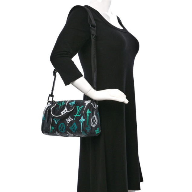 Louis Vuitton Monogram Eclipse Graffiti Keepall Bandoulière 25 Shoulder Bag - Green Lights