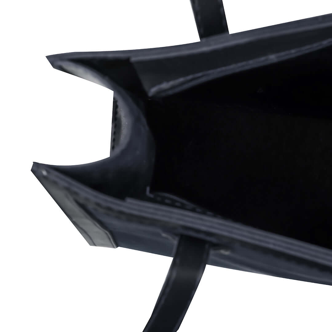 RAVEN – Chic Shoulder Bag in Black