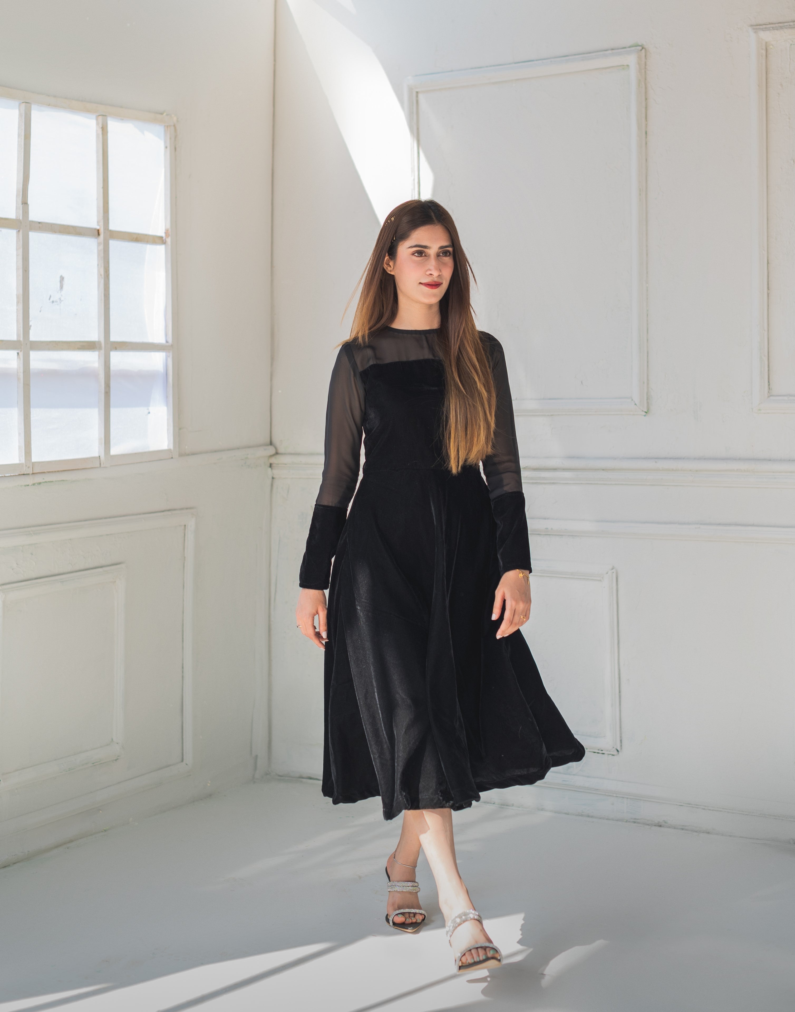 Leia Velvet Dress