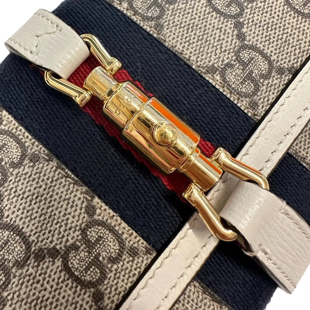 Gucci GG Supreme Jackie 1961 Chain Wallet – Beige