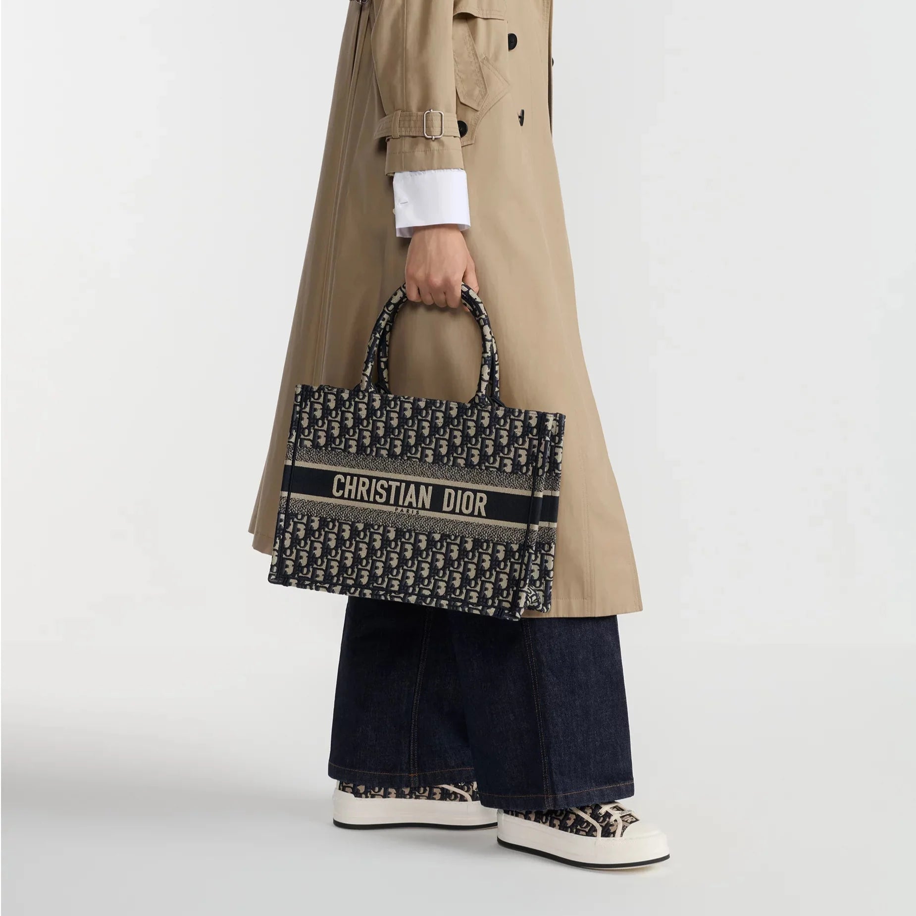 Dior Medium Dior Book Tote - Navy Blue