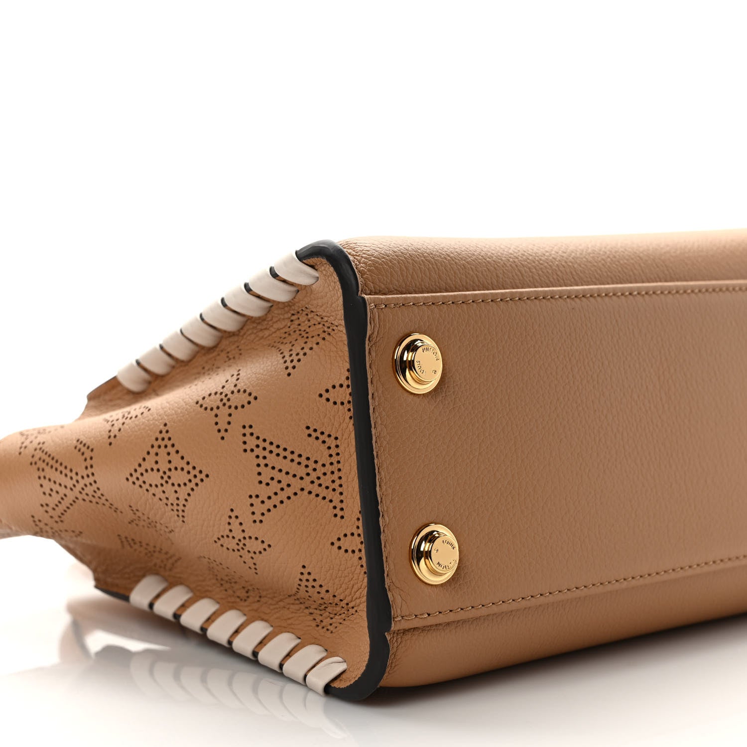 Louis Vuitton On My Side PM Shoulder Bag - Arizona Brown