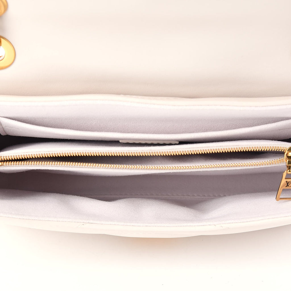 Louis Vuitton New Wave Chain Bag MM - Ivory White