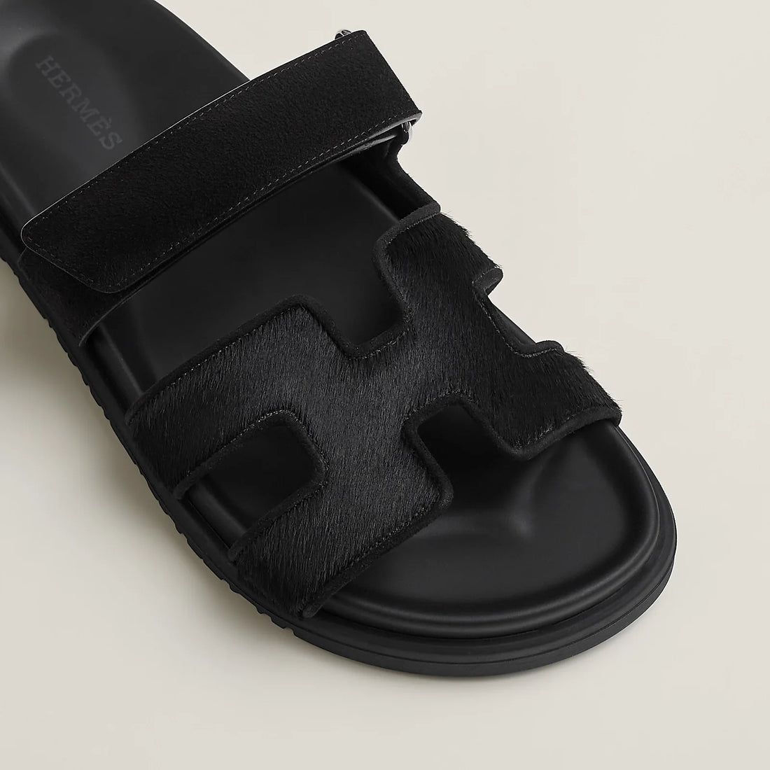 Hermes Chypre Suede Sandals - Noir