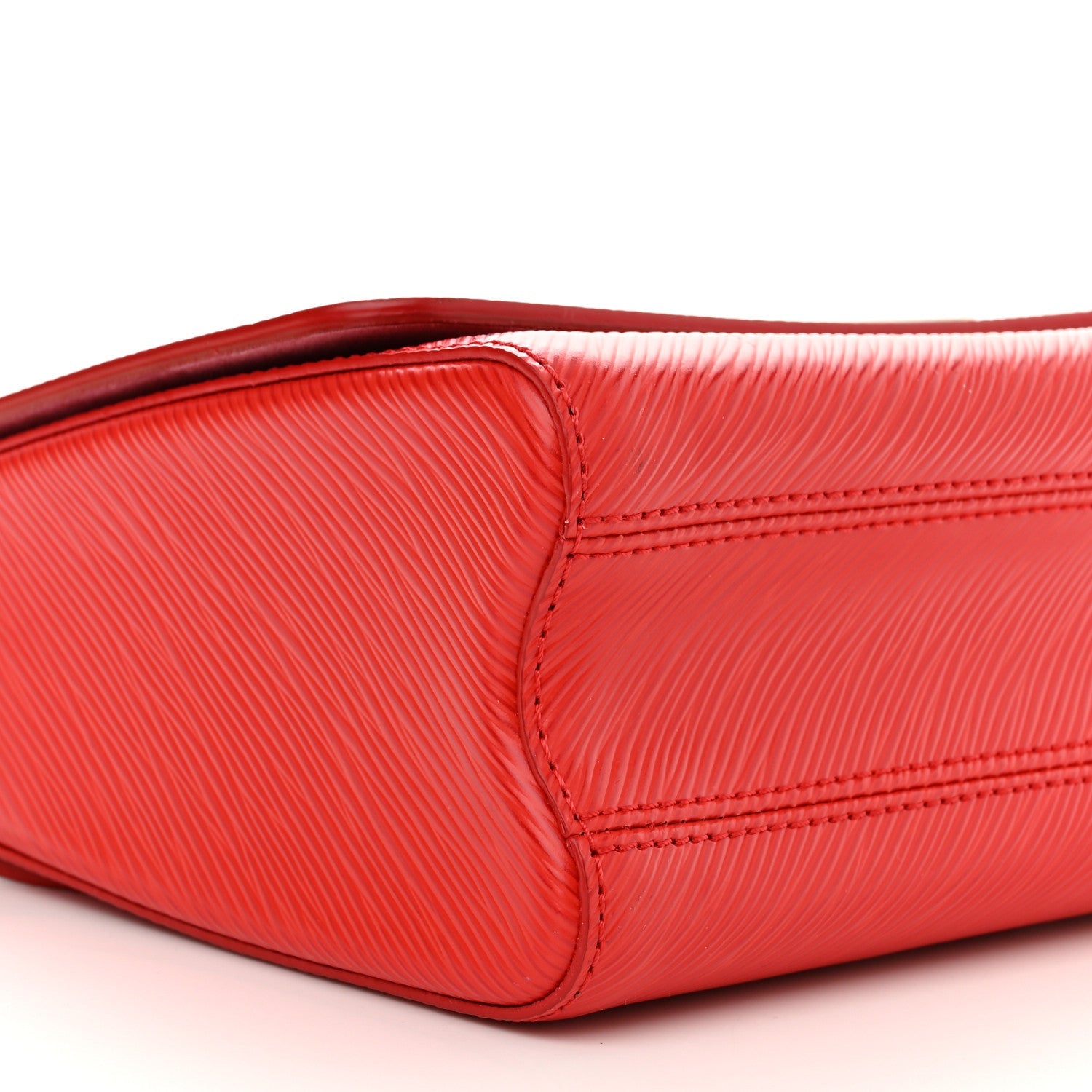 Louis Vuitton Epi Twist MM Shoulder Bag - Red