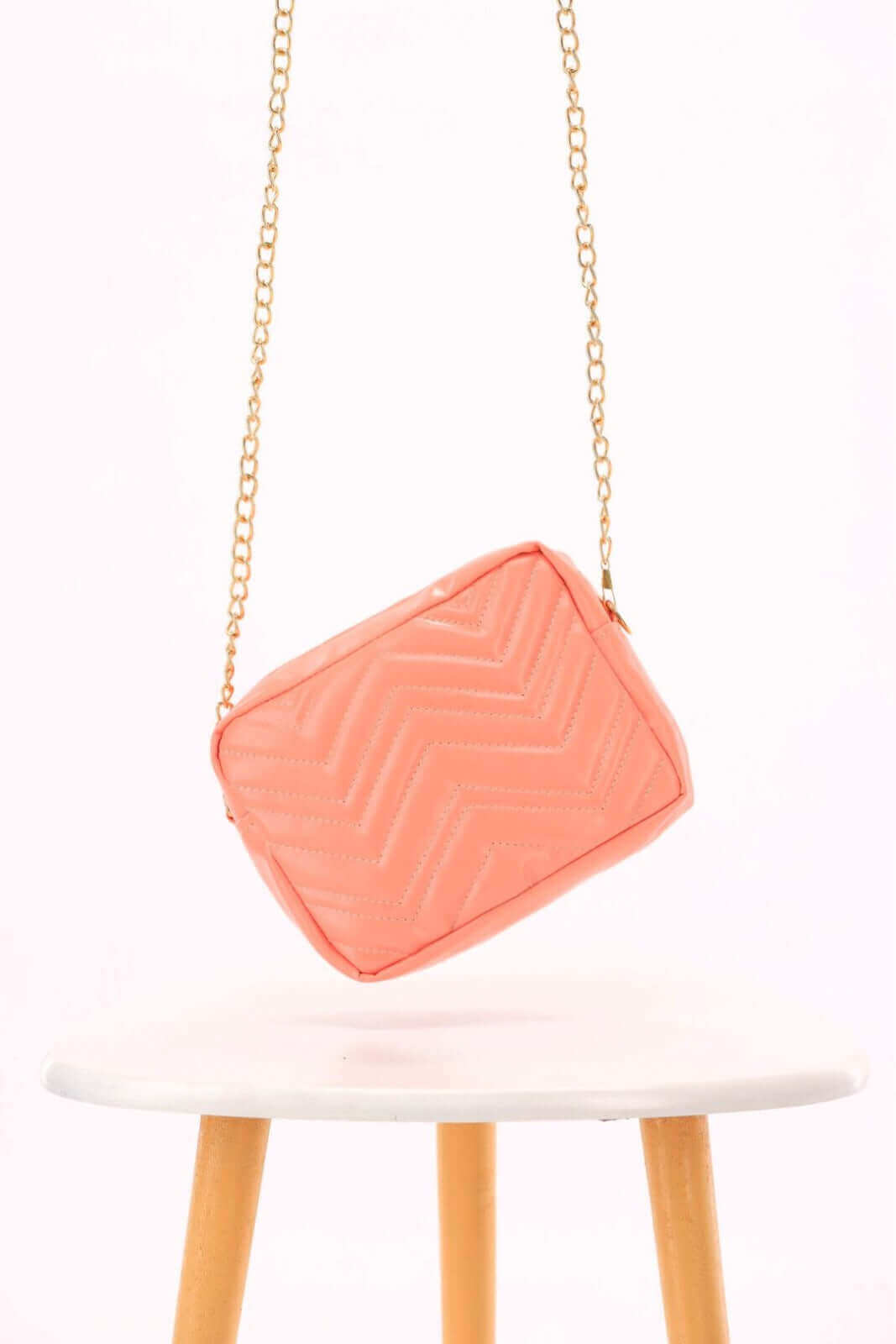 AURA – Stylish Daily Bag in Pink