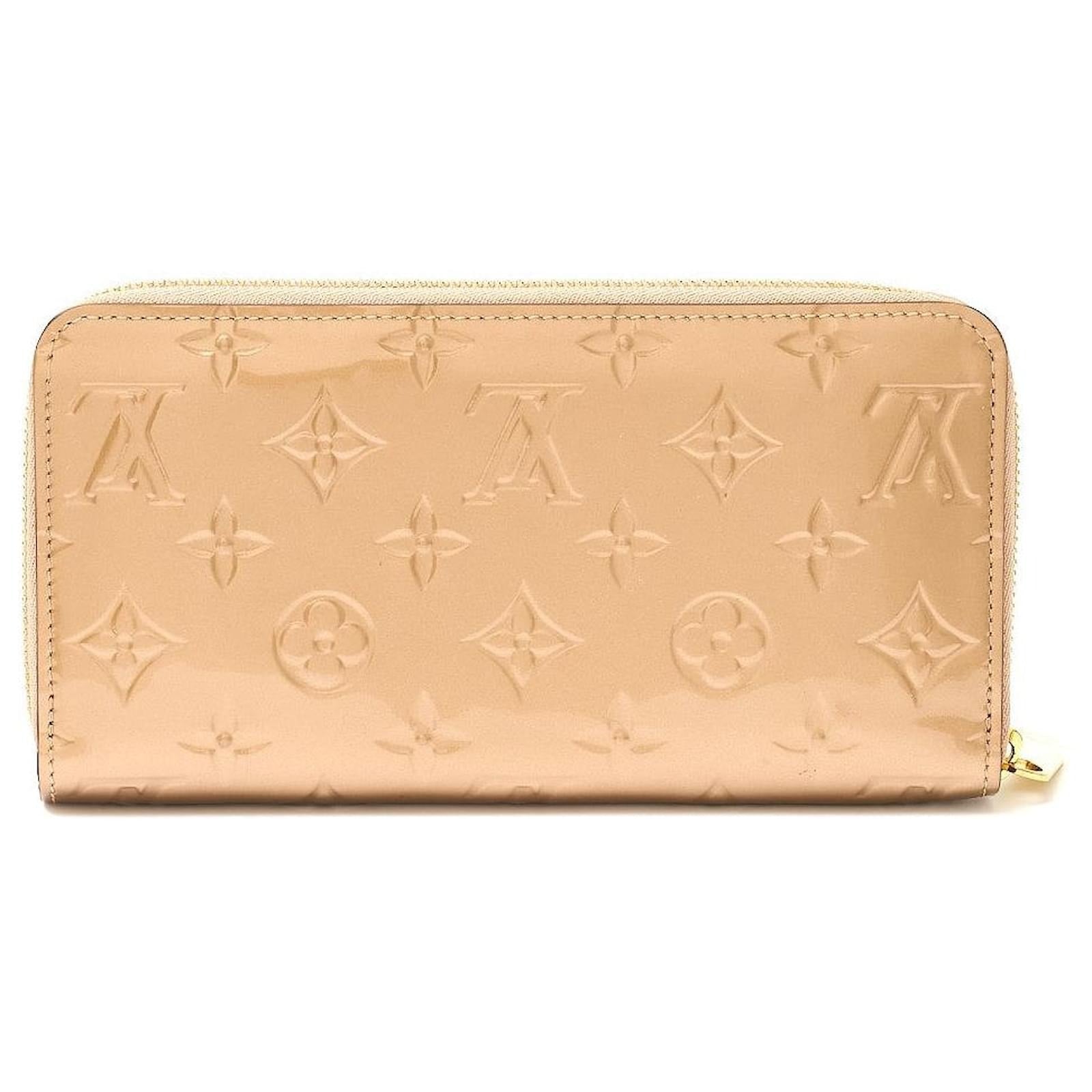 Louis Vuitton Monogram Vernis Zippy Wallet  - Beige