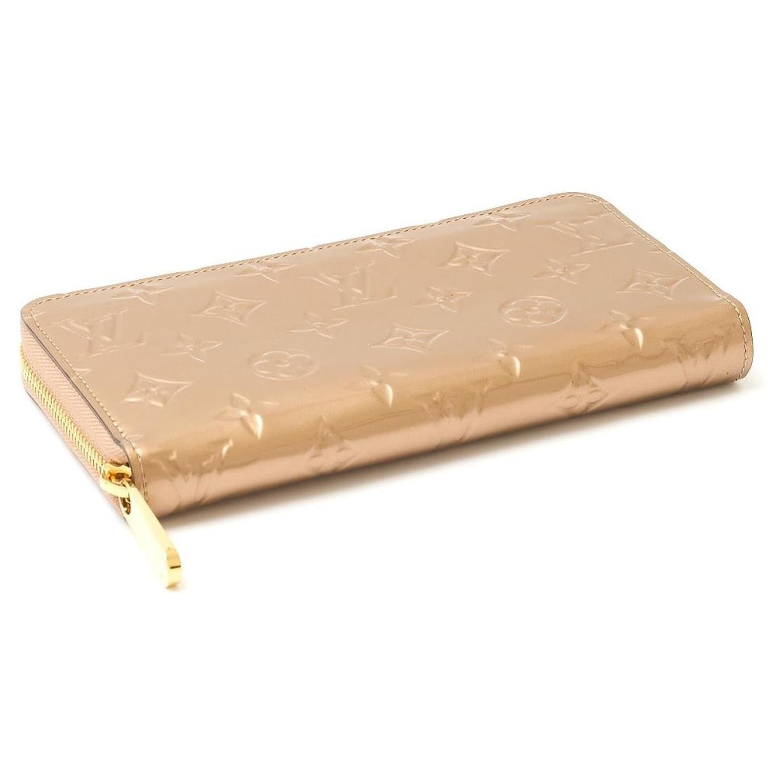 Louis Vuitton Monogram Vernis Zippy Wallet - Beige