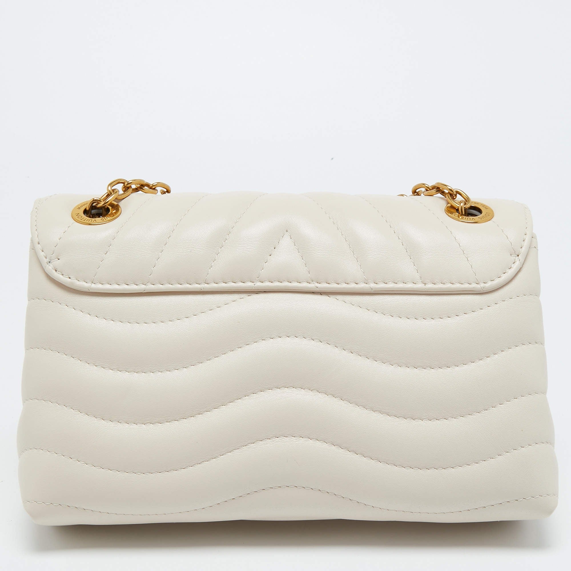 Louis Vuitton New Wave MM Chain Bag - Ivory