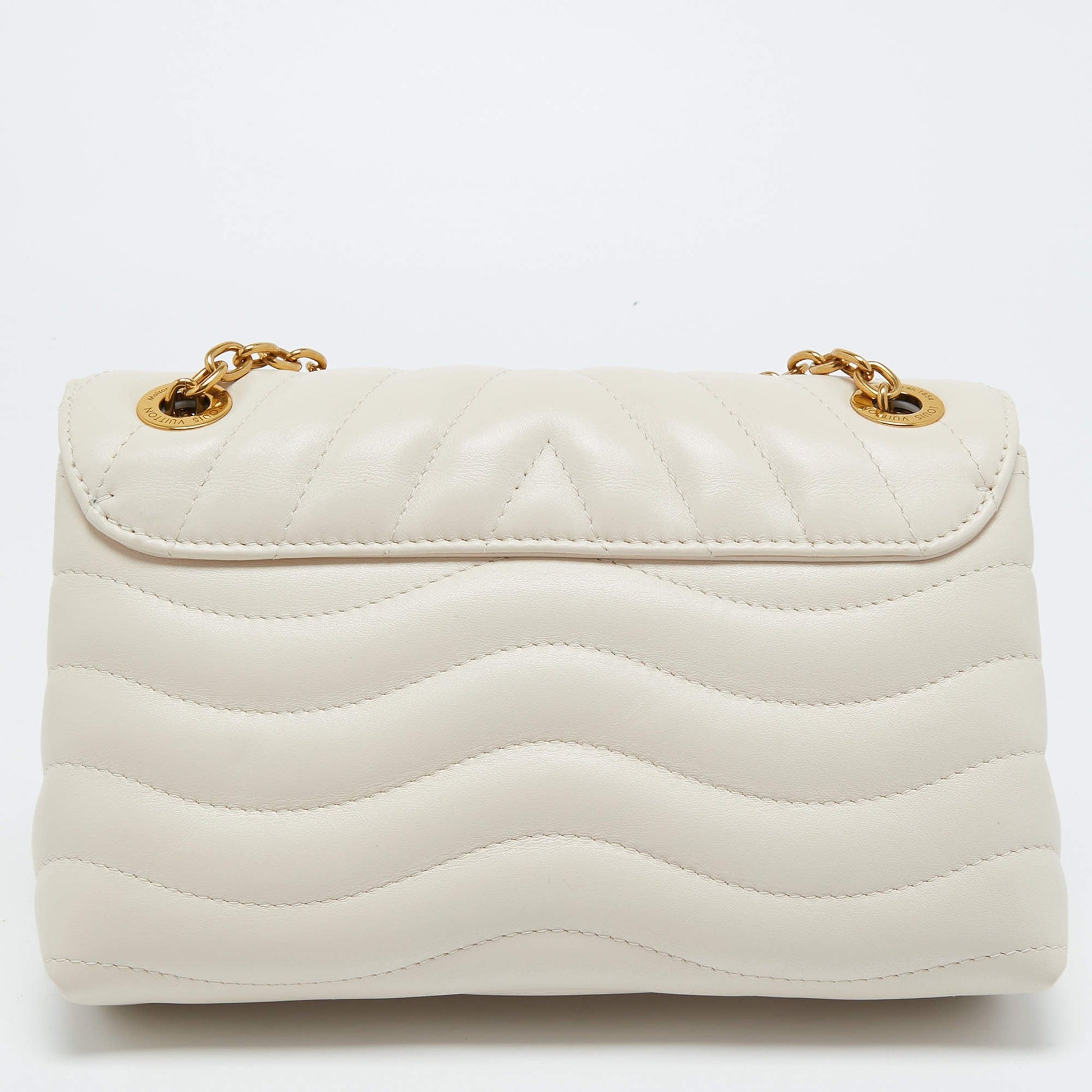 Louis Vuitton New Wave MM Chain Bag - Ivory