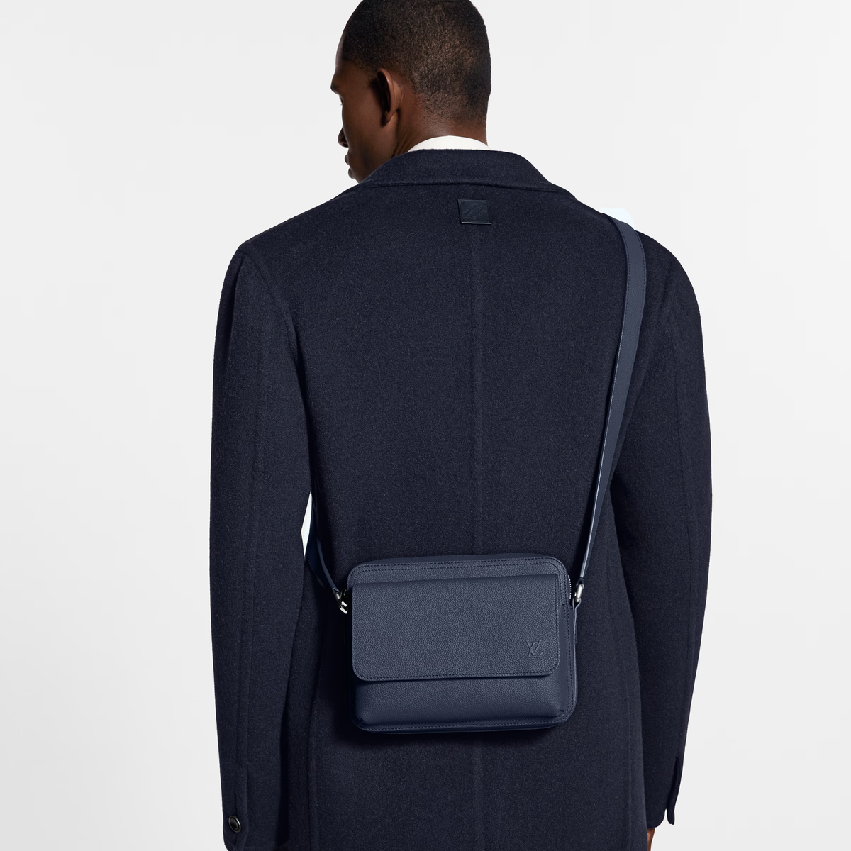 Louis Vuitton Boarding Messenger Bag – Navy Blue