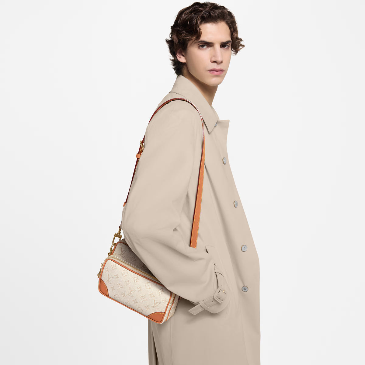 Louis Vuitton Nil Crossbody Bag – Off-White