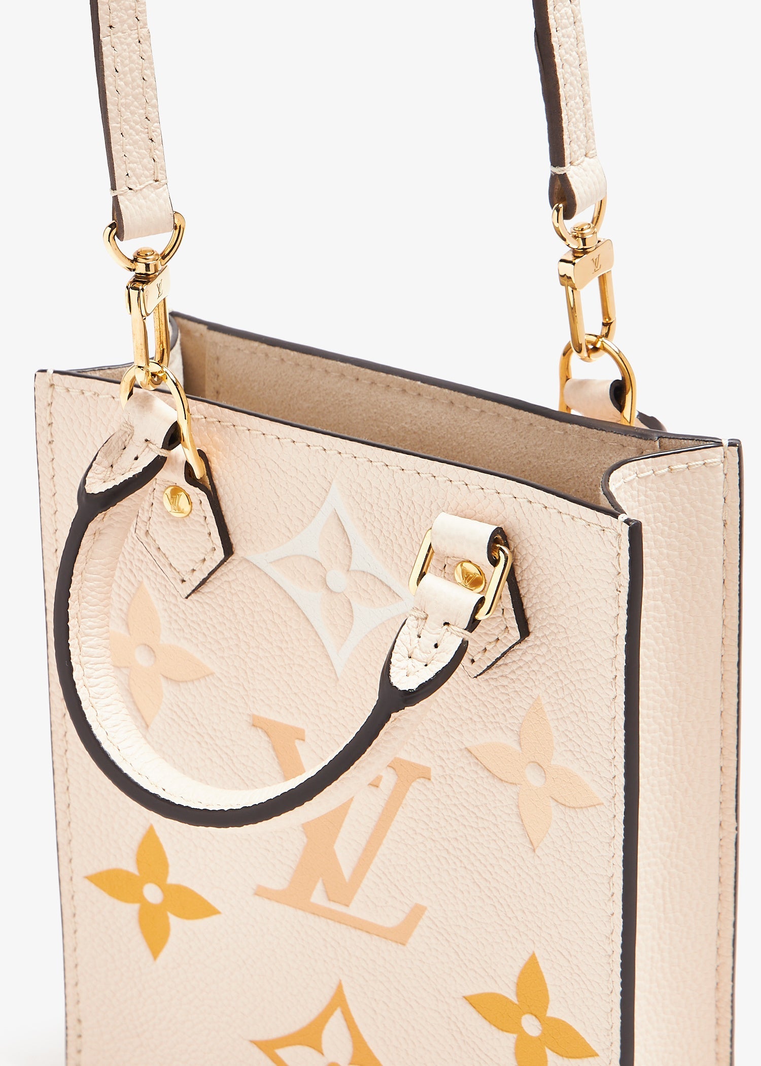 Louis Vuitton Petit Sac Plat Shoulder Bag - White