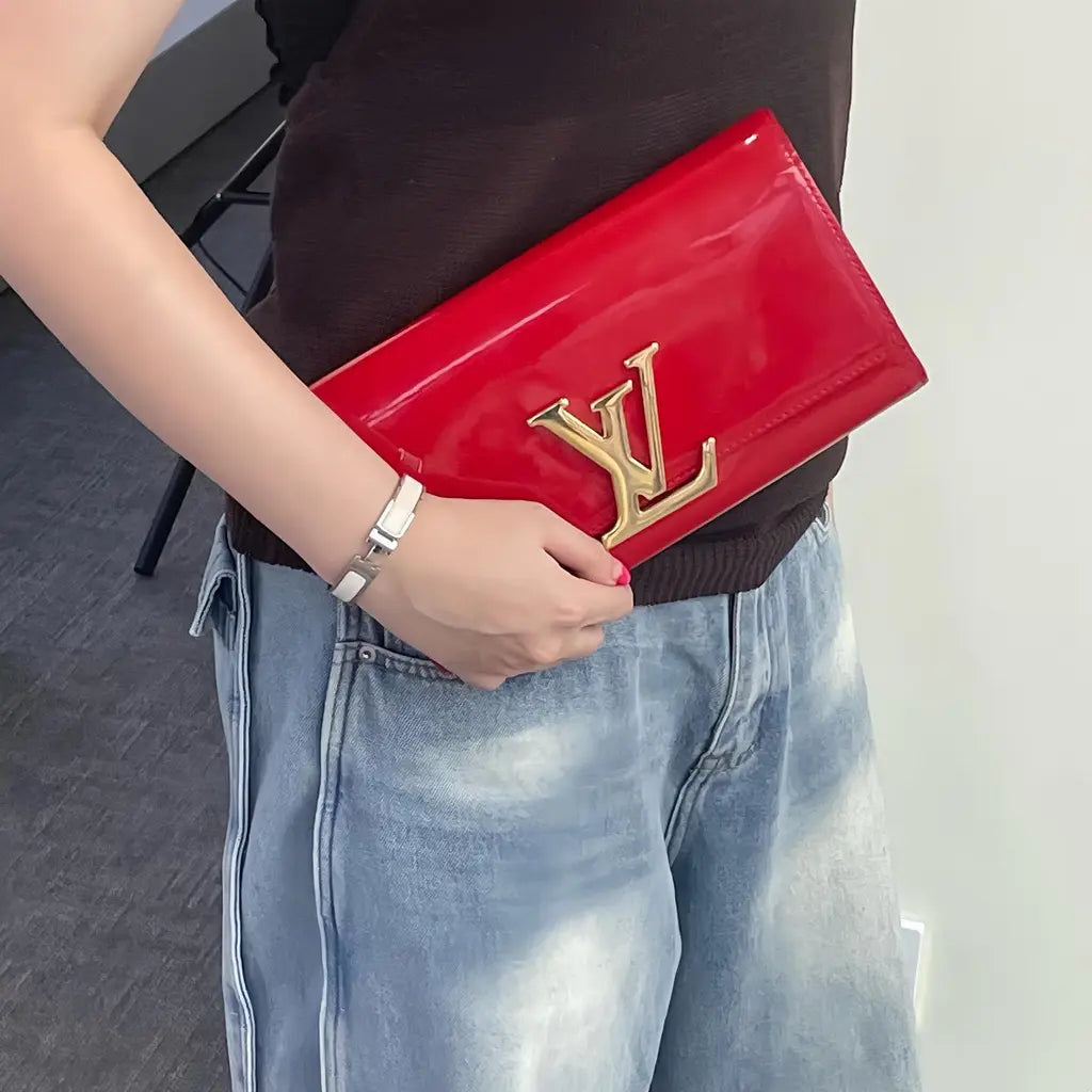 Louis Vuitton Vernis Patent Leather Louise Clutch - Wine Red